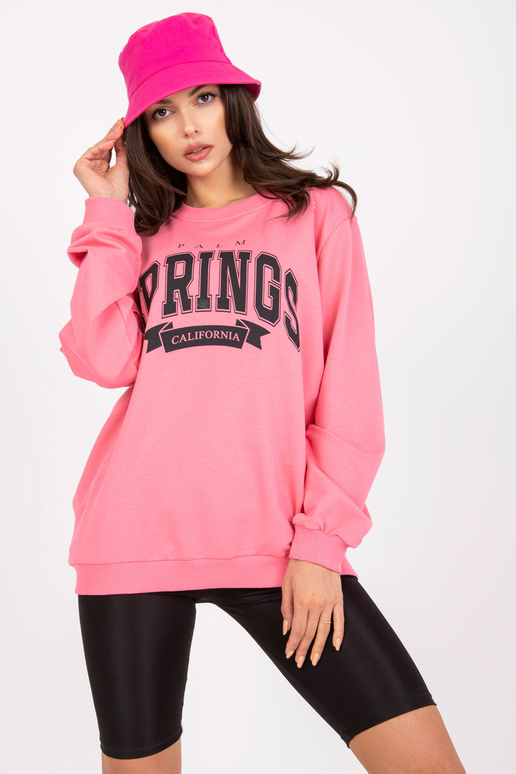 Roosa must naiste kapuutsita pikkade...