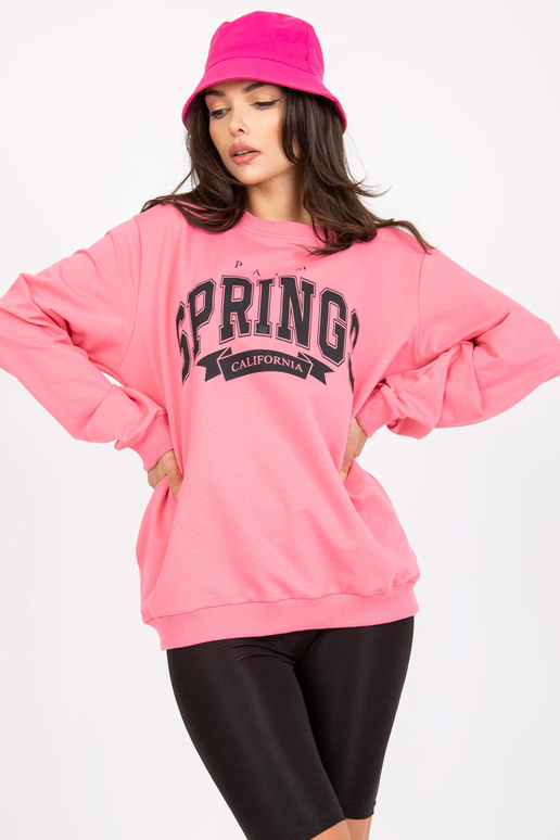 Roosa must naiste kapuutsita pikkade...