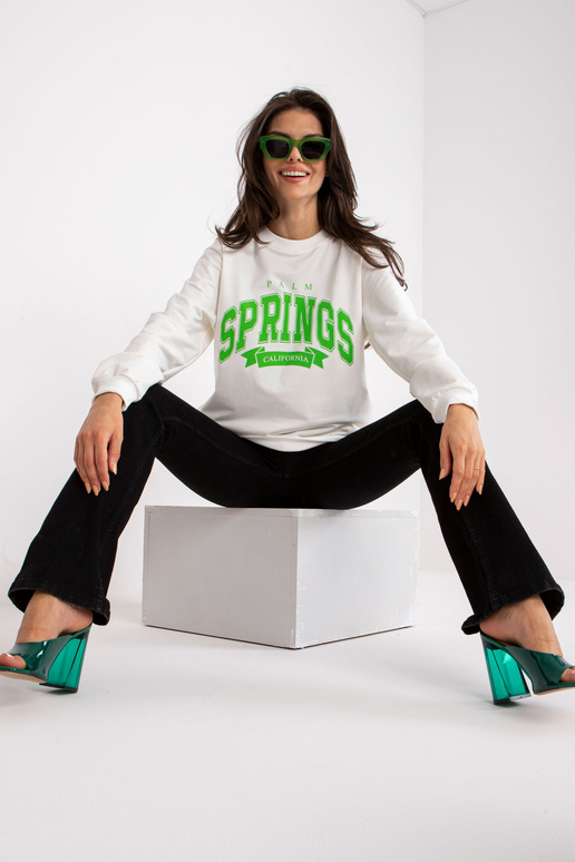 Valge ja roheline oversize trükiga...