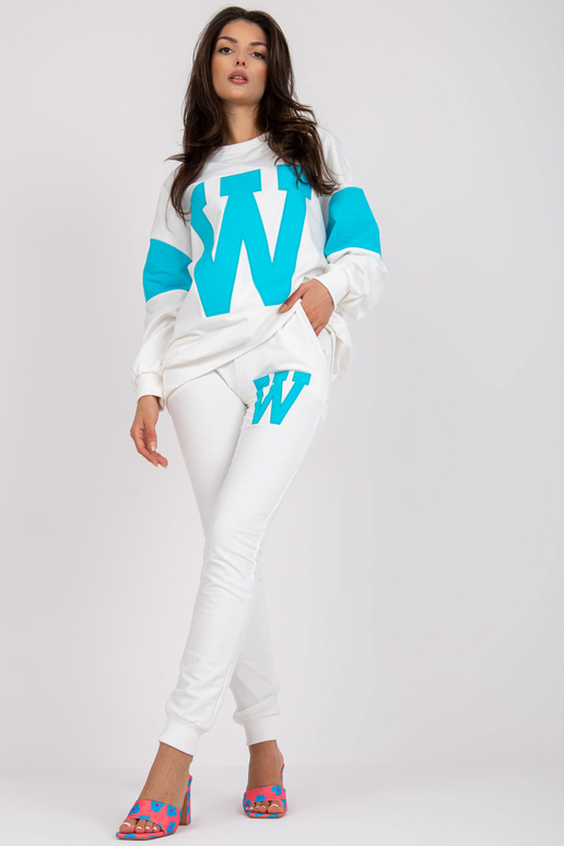 Valge ja sinine ümara kaelusega... Valge ja sinine ümara kaelusega...