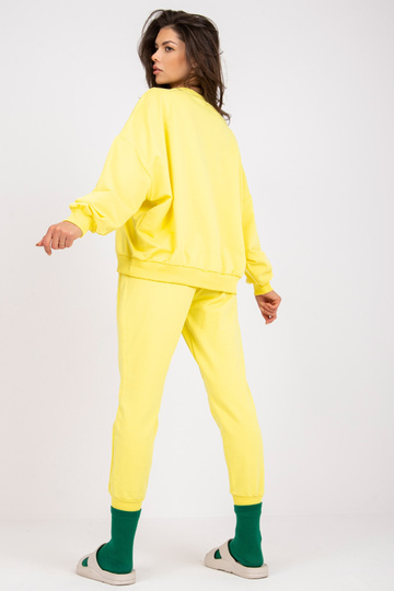 Kollane kaheosaline... 2