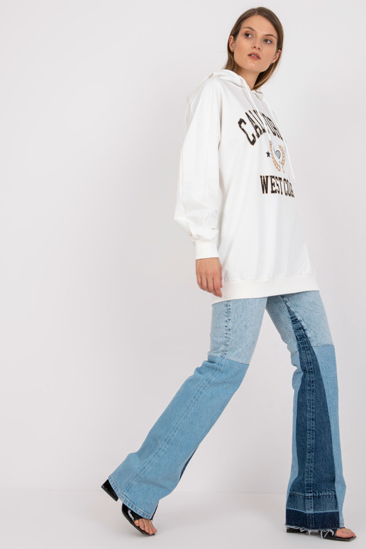 Valge ülisuure trükiga dressipluus