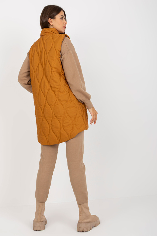 Helepruun tepitud naiste lukuga vest... Helepruun tepitud naiste lukuga vest...