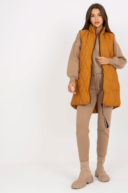 Helepruun tepitud naiste lukuga vest... Helepruun tepitud naiste lukuga vest...