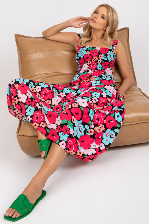 Must ja roosa lilleprintidega...