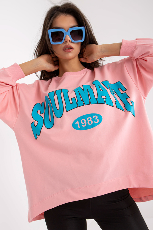 Heleroosa ja sinine oversize...