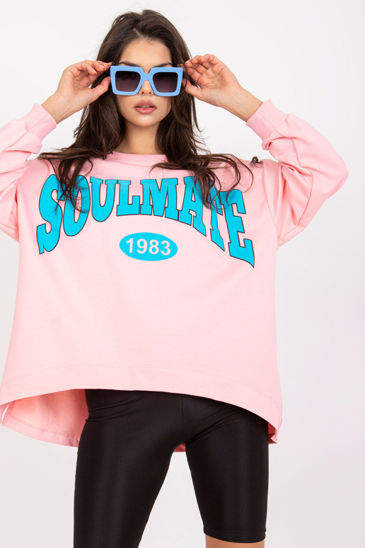 Heleroosa ja sinine oversize...