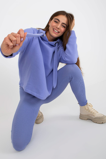 Helelilla kaheosaline...