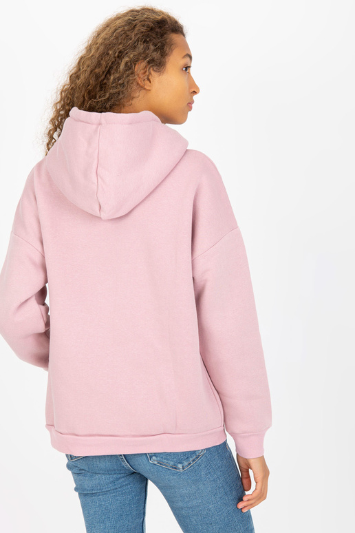 Määrdunud roosa dressipluusi...