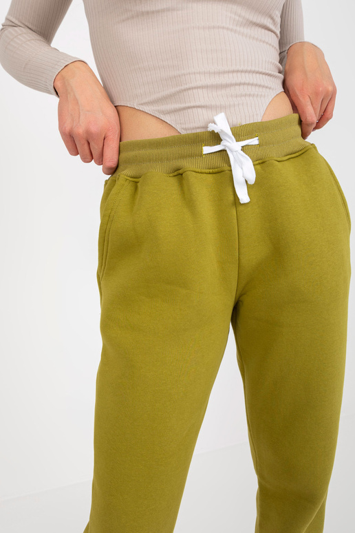 Oliivipuuvillast põhilised dressipüksid