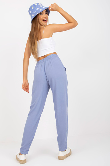 Helesinised riidest püksid... 2