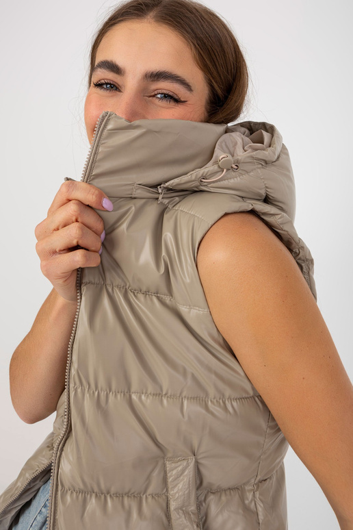 Tumebeež lakiga kapuutsiga sulevest Tumebeež lakiga kapuutsiga sulevest