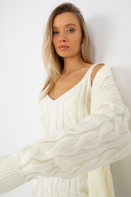 Ecru kolmeosaline kootud komplekt...