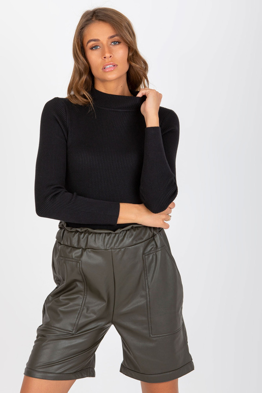 Must tavaline triibuline...