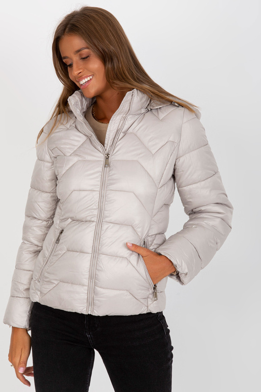 Helehall tepitud kapuutsiga... Helehall tepitud kapuutsiga...