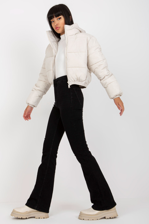 Helebeež lühike kapuutsiga Iseline... Helebeež lühike kapuutsiga Iseline...