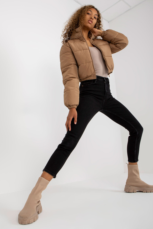 Cameli lühike talvejope Iseline tepitud Cameli lühike talvejope Iseline tepitud