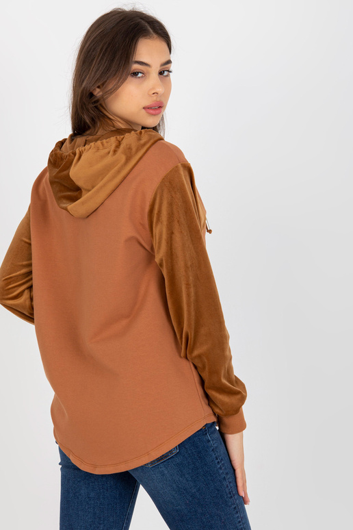 Helepruun kampsun pusa ja taskutega