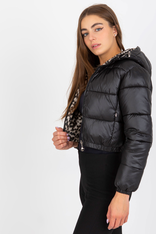 Must kahepoolne lühike tepitud jakk... Must kahepoolne lühike tepitud jakk...