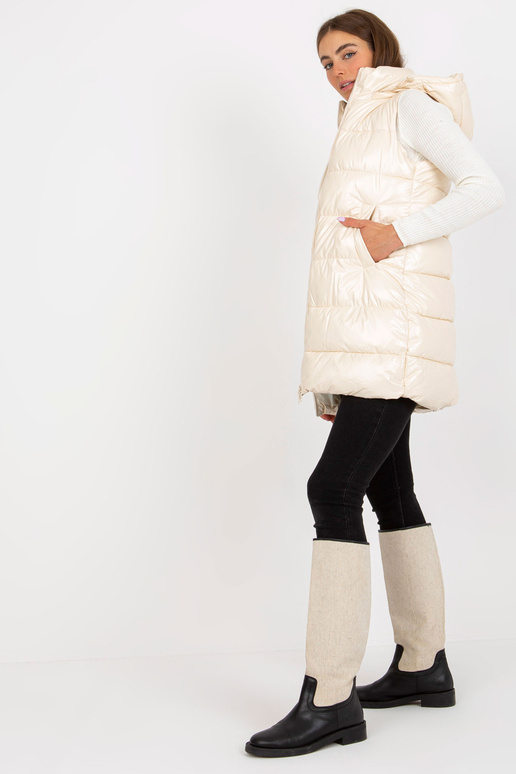 Kreemi lakiga uduvest kapuutsiga Kreemi lakiga uduvest kapuutsiga