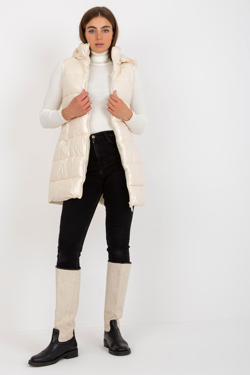 Kreemi lakiga uduvest kapuutsiga Kreemi lakiga uduvest kapuutsiga