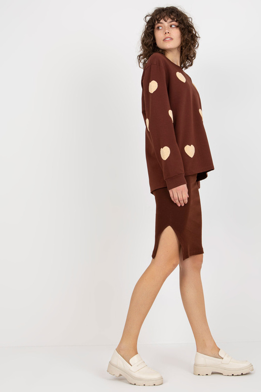 Tumepruun vabaaja komplekt triibulise... Tumepruun vabaaja komplekt triibulise...