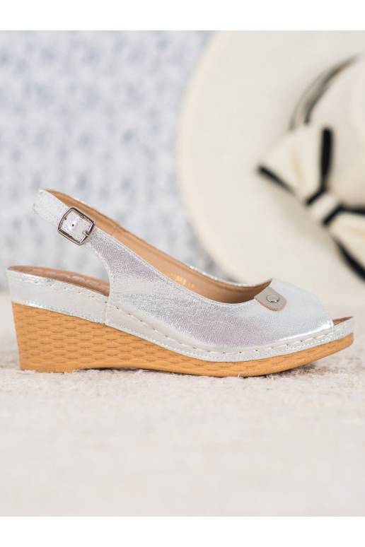 Sädelevad platvormiga sandaalid