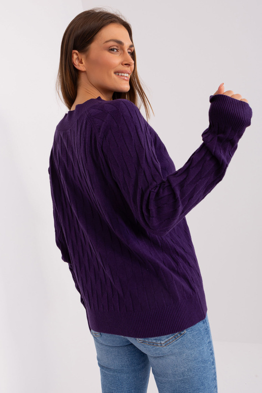 Kampsun-AT-SW-2326.37X-tumelilla