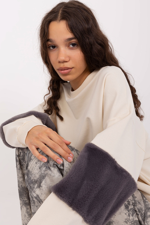 Pusa-FA-BL-8903.26-helebeež