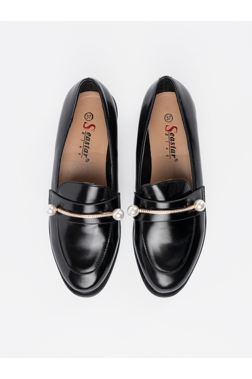 Must  mokassiinid  Must  mokassiinid