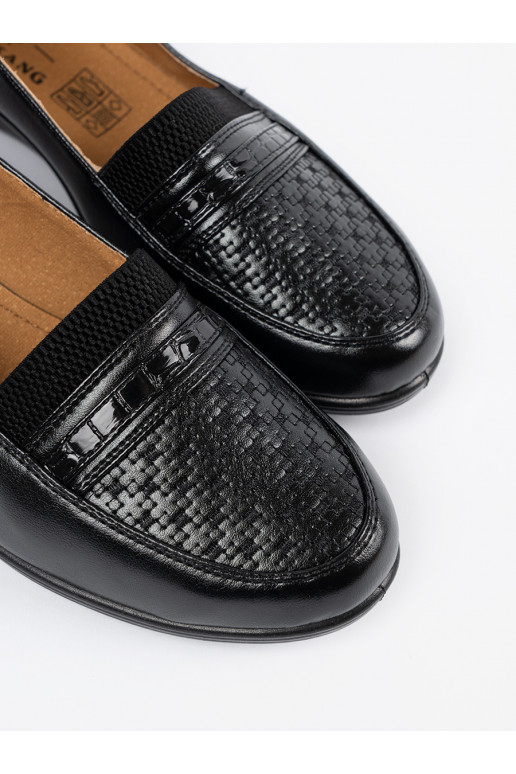 Must  kingad  Must  kingad