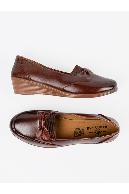 pruunid värvi  kingad 