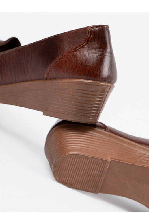 pruunid värvi  kingad 