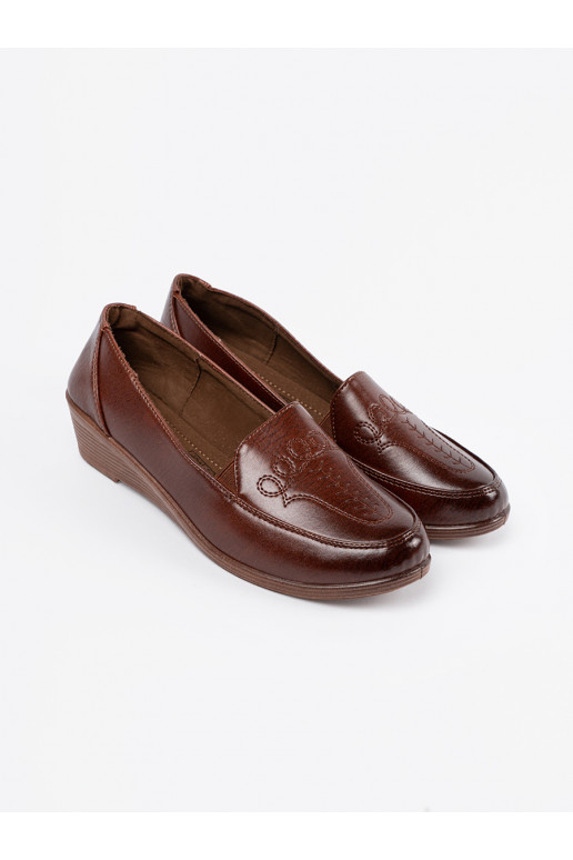 pruunid värvi  kingad 