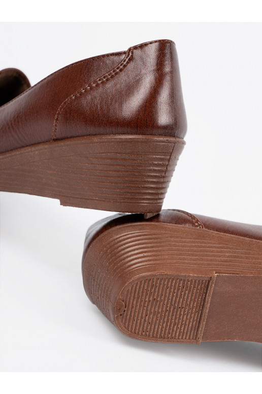 pruunid värvi  kingad 