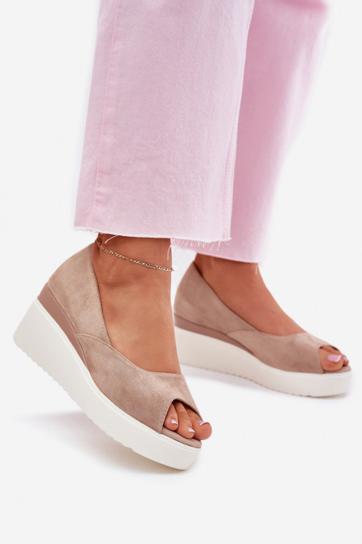 Naistesandaalid  Z u beeži värvi Velira