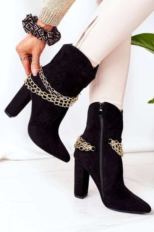 Voodriga naiste poolsaapad kõrge... Voodriga naiste poolsaapad kõrge...