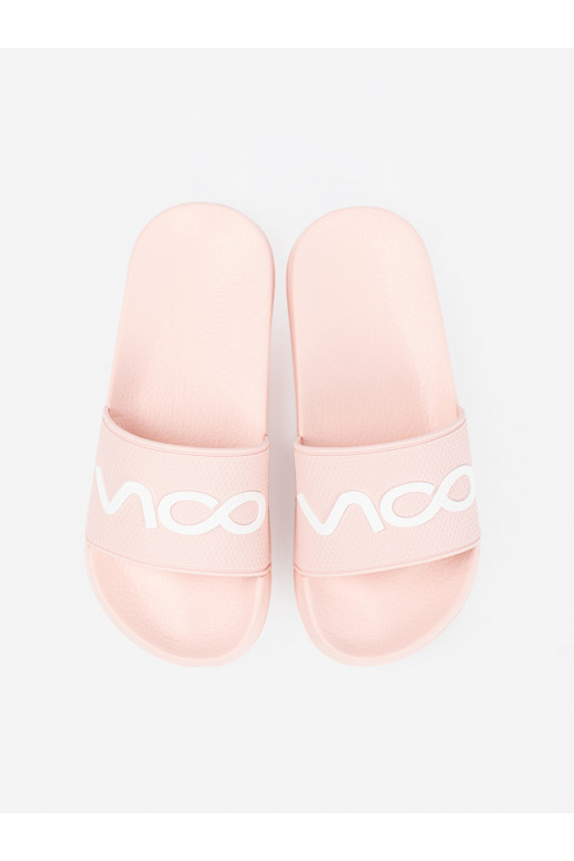 Tumeroosad värvi plätud  Tumeroosad värvi plätud