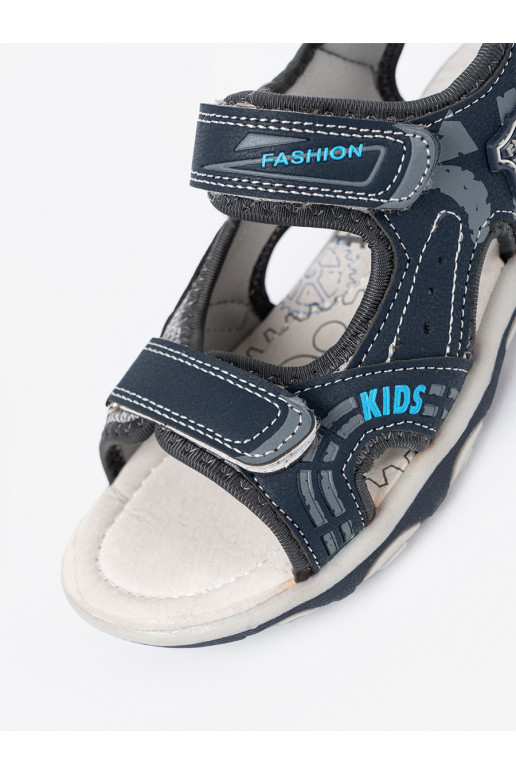 tumesinist värvi kingad 