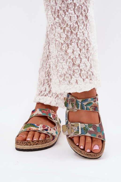  naiste plätud  neetide ja pandlaga Lee Cooper LCW-25-35-3480L Mitmevärvilised