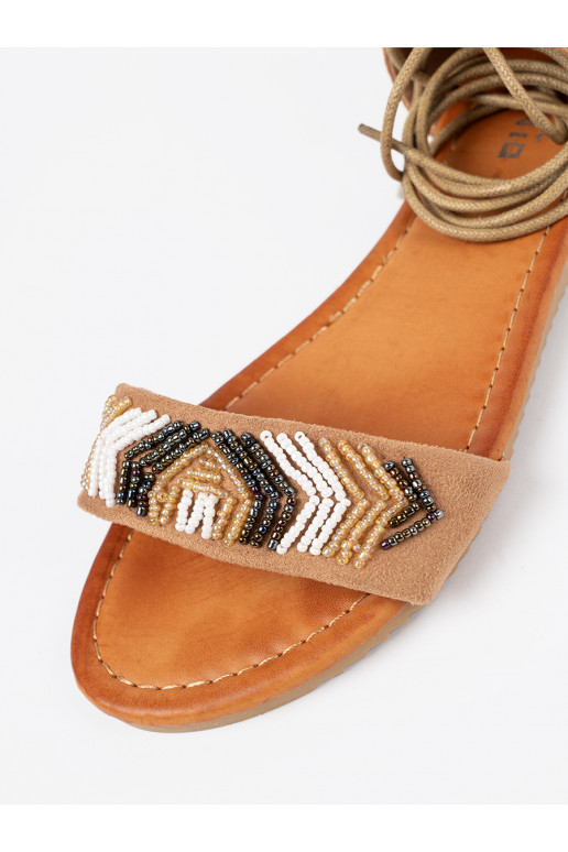 pruunid värvi  z kolorowymi koralikami pruunid värvi  z kolorowymi koralikami