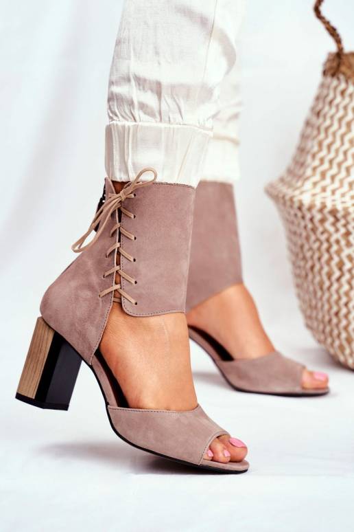 Naistesandaalid beeži värvi...