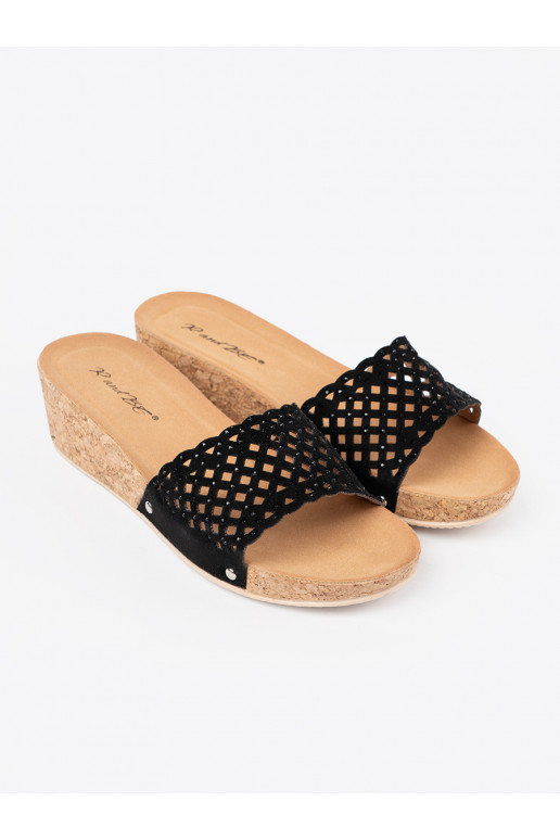 Sussid  ažuursete elementidega i korkową podeszwą Sussid  ažuursete elementidega i korkową podeszwą