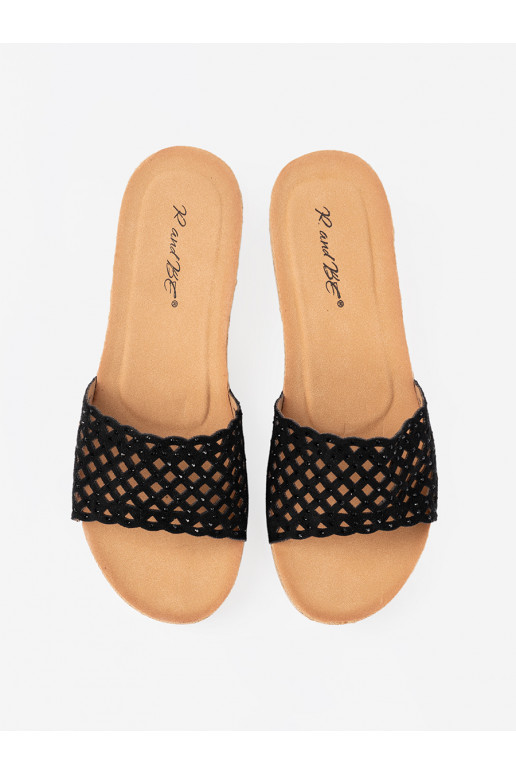 Sussid  ažuursete elementidega i korkową podeszwą Sussid  ažuursete elementidega i korkową podeszwą