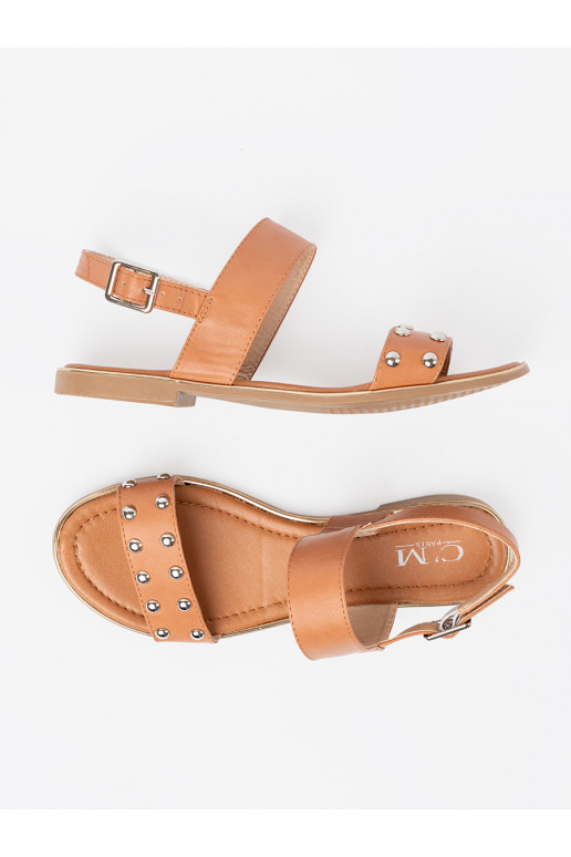 Pruunid värvi kingad  ze mi ćwiekami Pruunid värvi kingad  ze mi ćwiekami