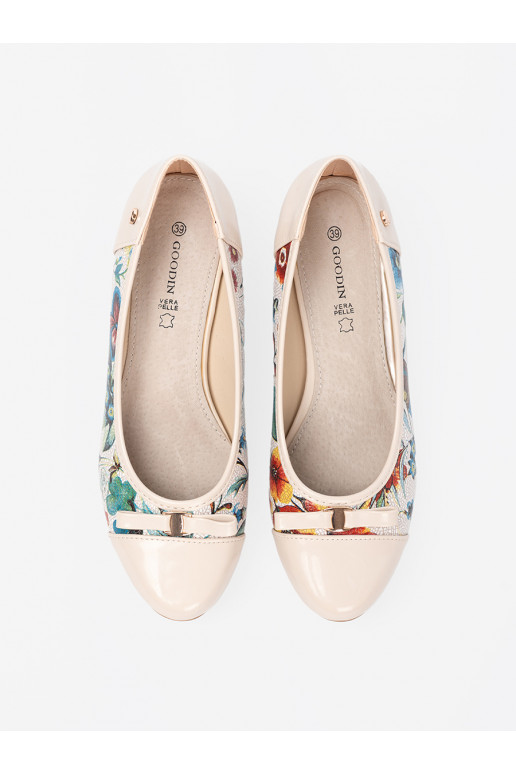 Kõrge kontsaga kingad z egzotycznym wzorem Kõrge kontsaga kingad z egzotycznym wzorem