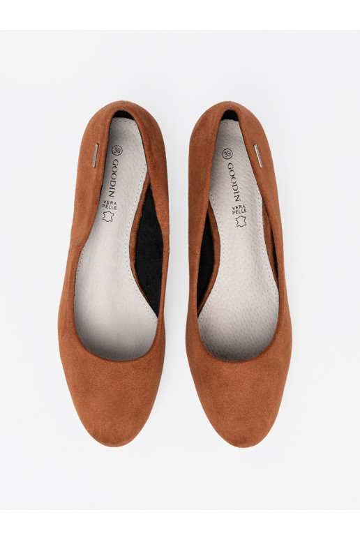 pruunid värvi poolsaapad z ozdobnym m obcasem pruunid värvi poolsaapad z ozdobnym m obcasem