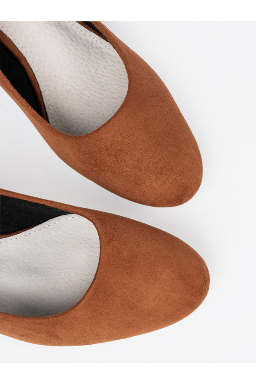 pruunid värvi poolsaapad z ozdobnym m obcasem pruunid värvi poolsaapad z ozdobnym m obcasem