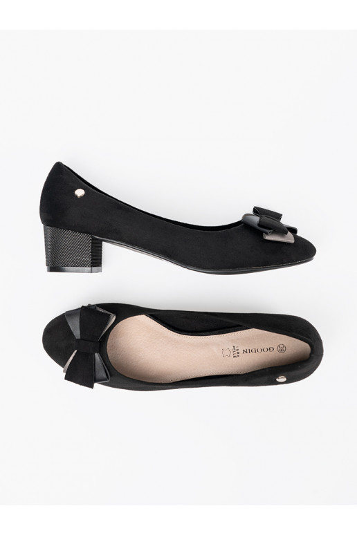 Must poolsaapad  kõrge kontsaga Must poolsaapad  kõrge kontsaga