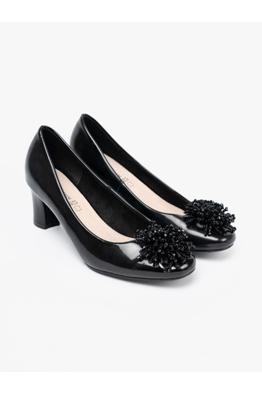 Laque poolsaapad z efektowną ozdobą Laque poolsaapad z efektowną ozdobą